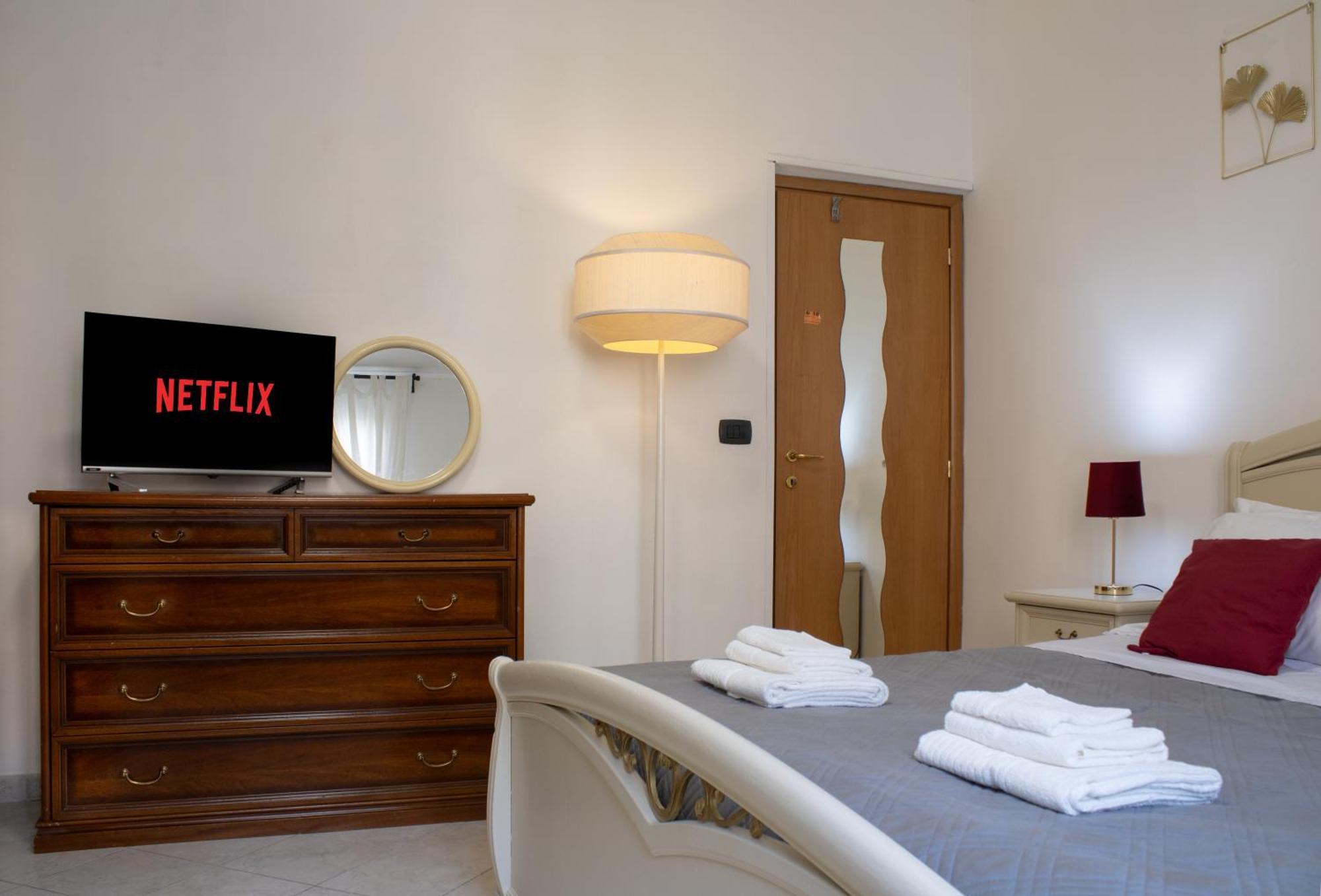 Ampio E Comodo - Netflix, Wi-fi Apartment Genoa